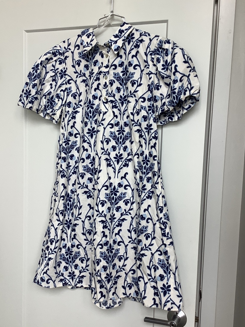 MSK White and Navy Floral Casual Dress
